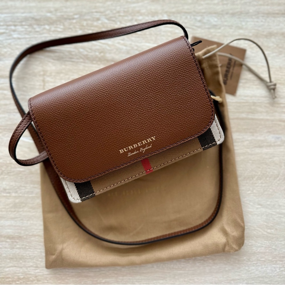 Burberry Leather Crossbody Purse